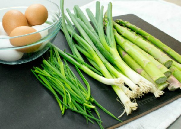 Hành giúp ôn kinh, tán hàn, thông khí bàng quang, trị đái dầm ở trẻ nhỏ rất hiệu quả 